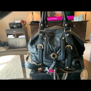 Gorgeous B Makowsky glove leather large black gold